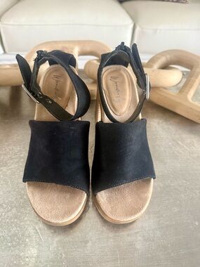 Wonderly Shirah Heel Sandals- Black Suede- 6M